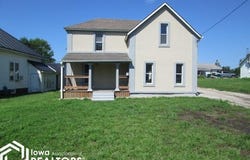 223 N 13th Street, Chariton, IA 50049