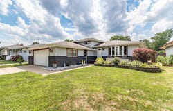 9120 Southmoor Avenue, Highland, IN 46322
