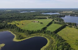 2812 Shoreline Dr, Lupton, MI 48635