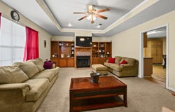195 Rue St James, Vacherie, LA 70090