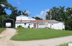 16085 Five Bridges Avenue, Cole Camp, MO 65325