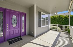 667 72ND St, Springfield, OR 97478