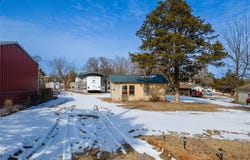 21134 E Eighth Street, Hinton, OK 73047