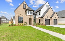 202 Sabal Grove Lane, Youngsville, LA 70592