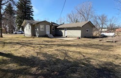 307 N Hamlin St, McVille, ND 58254