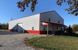 4237 E 1050th Ave, Oblong, IL 62449