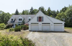 14 Moffat Lane, Boothbay Harbor, ME 04538