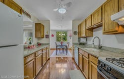 1112 Summit Pointe, Scranton, PA 18508