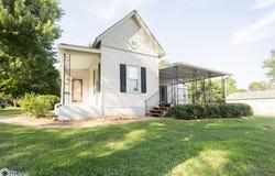 2000 Main Street, Hamburg, IA 51640