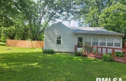 632 E Searing Street, Carbondale, IL 62901