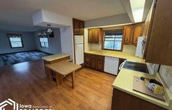 1852 215th St., Manchester, IA 52057