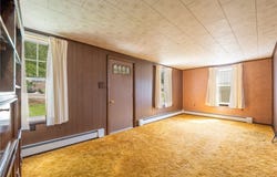 408 W Keeling Ave, Derry Twp, PA 15627