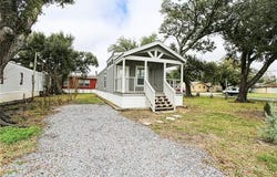 226 W Carlton Street, Sulphur, LA 70663