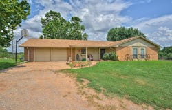 201 North 72nd Street, Noble, OK 73068