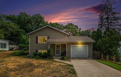 80 Vander Veen Avenue, Holland, MI 49424