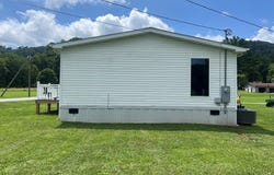 210 Lee Street, BLUEFIELD, VA 24605