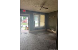 1525 E Oak Street, New Albany, IN 47150