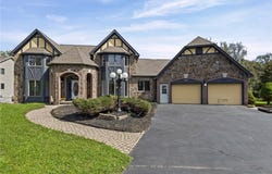 238 W Hill Est, Rochester, NY 14626