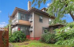 801 SW Lindenwood Avenue, Topeka, KS 66606