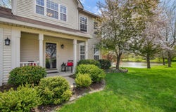 846 Meadowridge Drive, Aurora, IL 60504