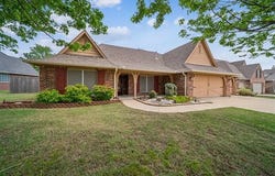 8949 N 139th E Avenue, Owasso, OK 74055