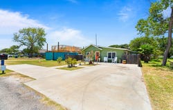 709 S Fuqua, ROCKPORT, TX 78382