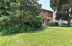 2135 S 102nd St, West Allis, WI 53227
