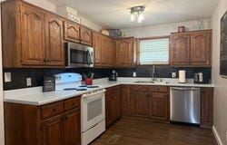 100 E 4th Street, Maysville, OK 73057