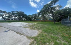 1502 N Hwy 35, ROCKPORT, TX 78382