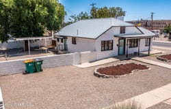 202 N LOCKE Avenue, Farmington, NM 87401