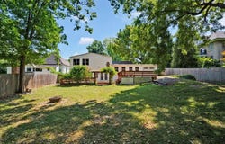 1345 E Walnut Street, Springfield, MO 65802