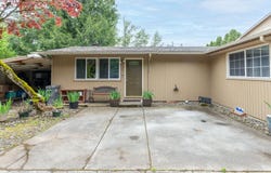 765 775 SE ROBERTS Ave, Gresham, OR 97080
