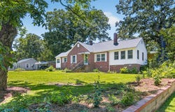 201 Hillcrest, Abbeville, SC 20620