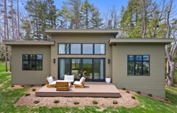 13480 N Lakewood Dr, Mequon, WI 53097
