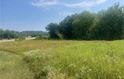 Northpointe Drive, Zanesville, OH 43701