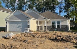 3805 Windstar Way, Columbus, IN 47203