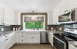9 Pinehurst Court, St Peters, MO 63376