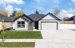 709 N Thrush CT, Moses Lake, WA 98837