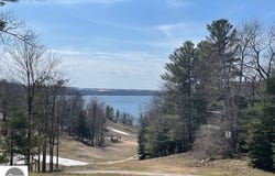 1 Hawks Nest, Glen Arbor, MI 49636