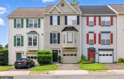 5940 BARON KENT LN, CENTREVILLE, VA 20120