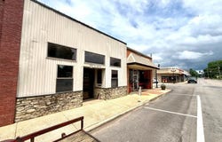 202 W Main St, Fulton, MS 38843