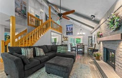 8465 Hilltop Drive, Poland, OH 44514