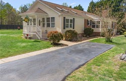 5542 Dilly-E Lane, Gloucester, VA 23061