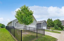523 S Bluestone Way, West Des Moines, IA 50266