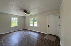 818 Wakefield Avenue, Henderson, NC 27536