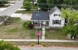 722 & 722 1/2 N Main Street, Mt Pleasant, MI 48858