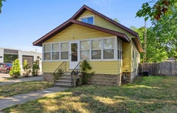 1119 Columbus Avenue, Grand Haven, MI 49417