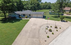 5 Lakeshore Drive, New Baden, IL 62265