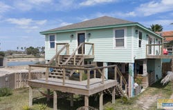 1471 Harbor Island Dr., Port Isabel, TX 78578