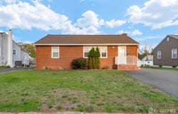 130 Cumberland Street, South Plainfield, NJ 07080